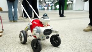 El primer perro guía robótico con IA