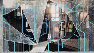 Espejo roto con gráficos tecnológicos.